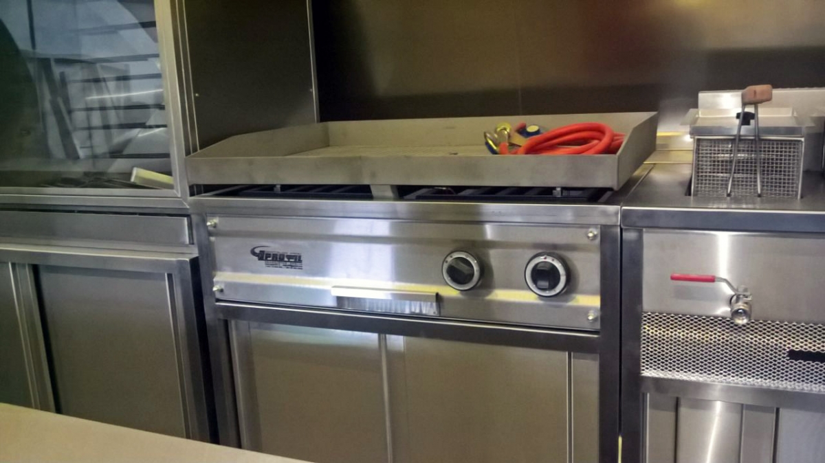 Pokretni--trgovinski-ugostiteljsko-prodajni-objekti Limenke 18