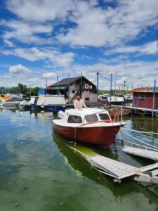 IMG-9f75c3a380d4dbbdd69b4227d9a76bdd-V